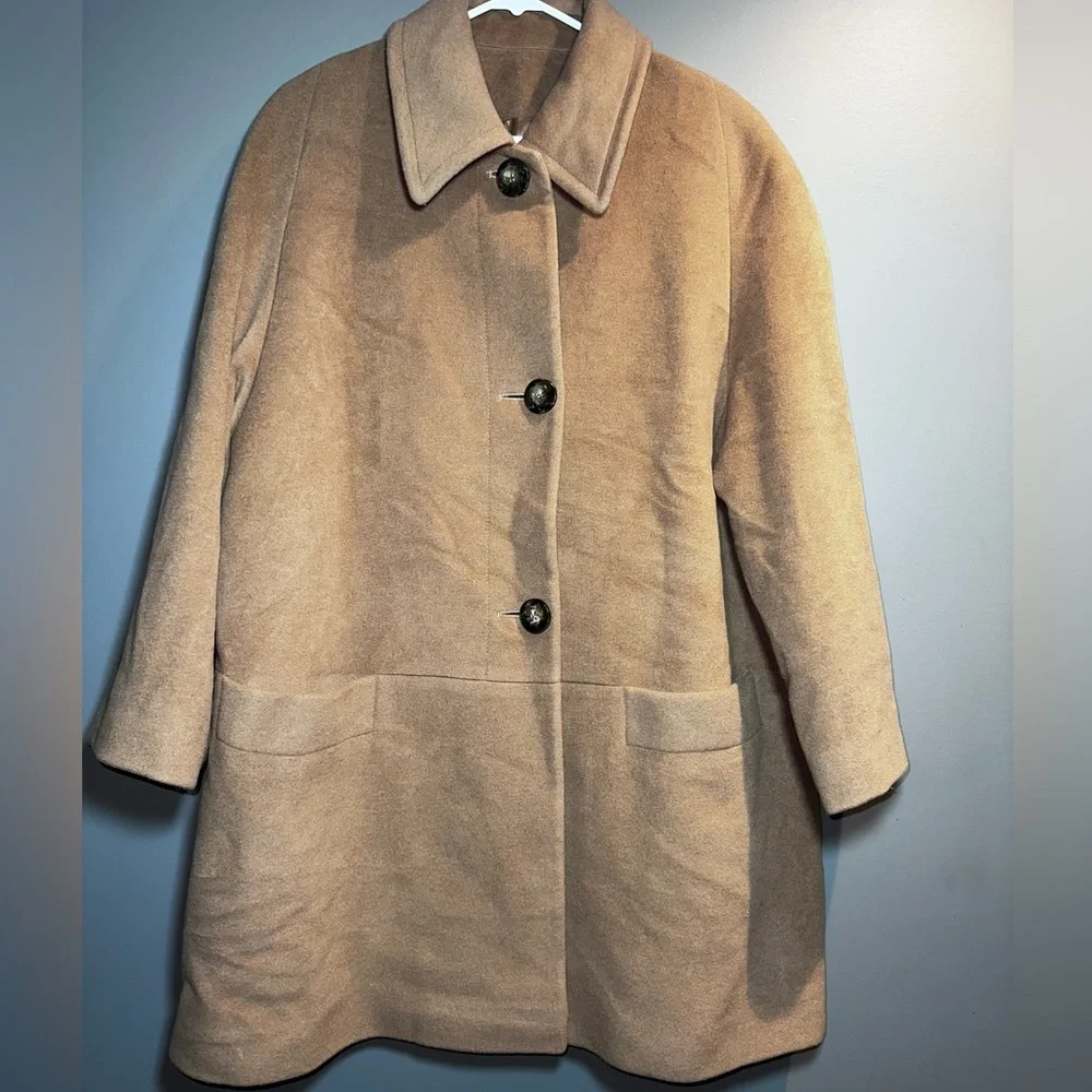 Dominic Bellissimo Wool Angora Blend Coat – Soft Outer, Classic Vintage Style